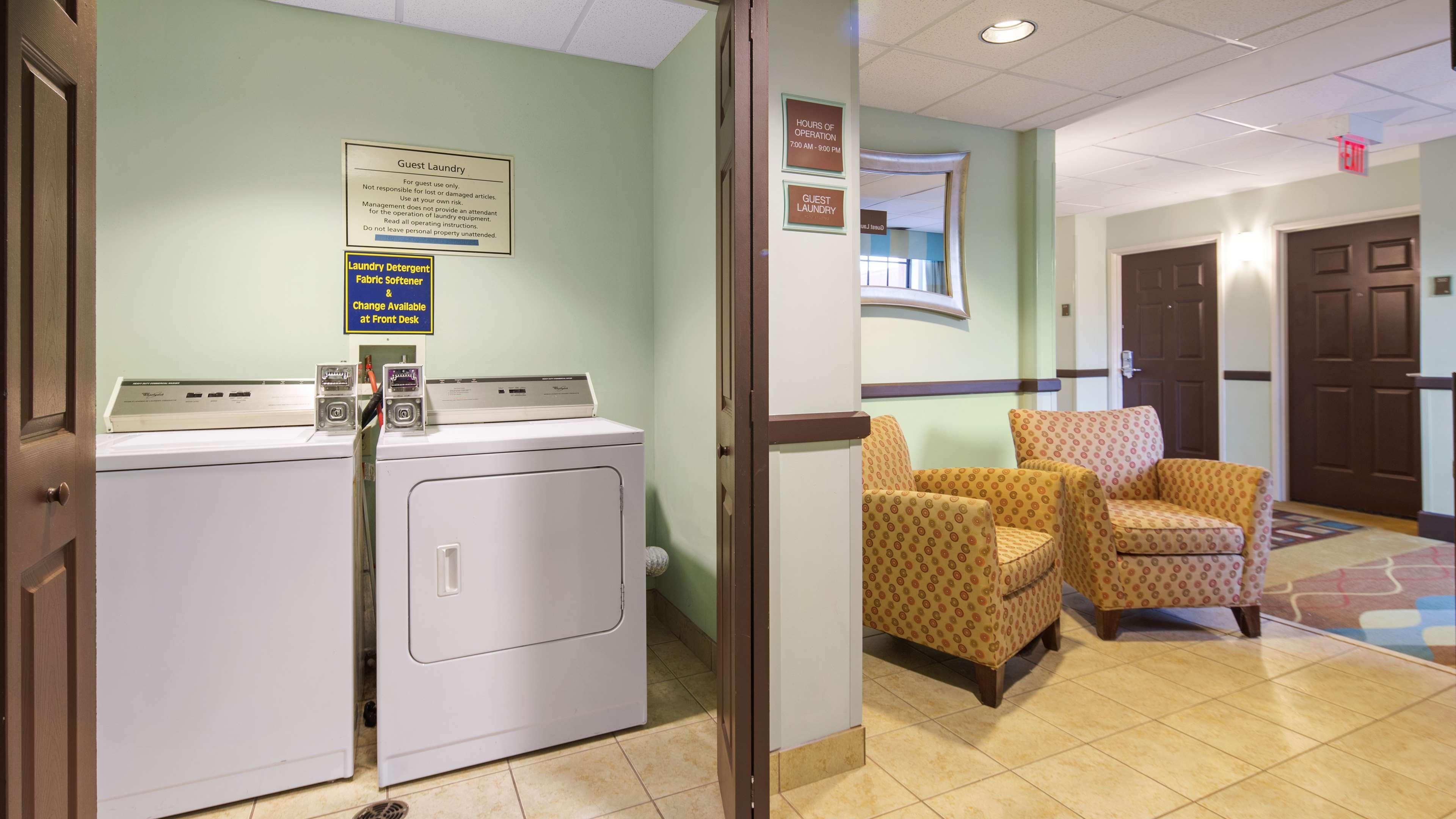 Best Western Plus Bradenton Gateway Hotel Exterior foto